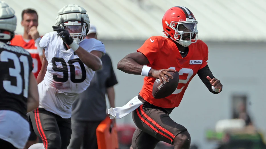 Browns’ Shedeur Sanders dealing with ‘arm soreness’