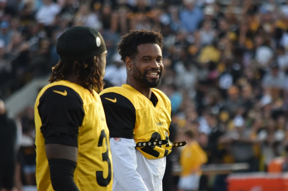 DB’s Steelers Friday Night Lights Takeaways