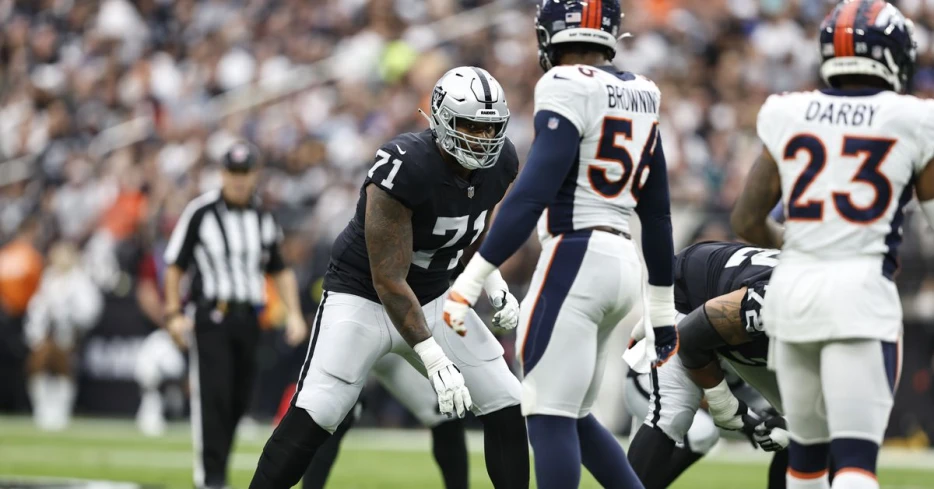 Detroit Lions sign veteran offensive tackle