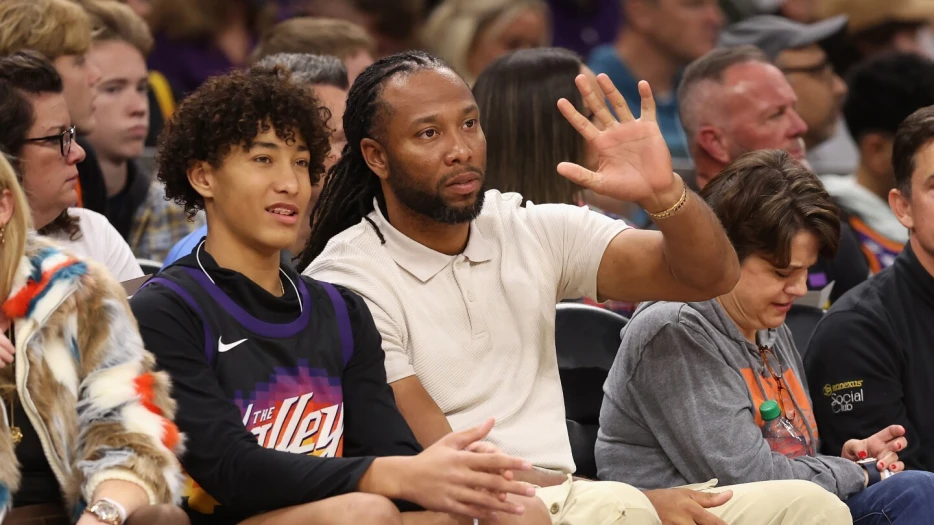 Larry Fitzgerald's son, Devin, commits to Notre Dame