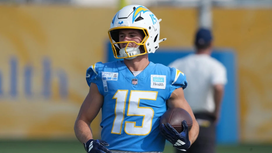 Chargers’ Ladd McConkey, Mekhi Becton get injury updates amid practice absences
