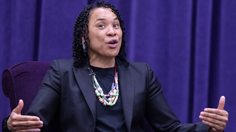 South Carolina women’s basketball coach Dawn Staley inspired Panthers’ meeting