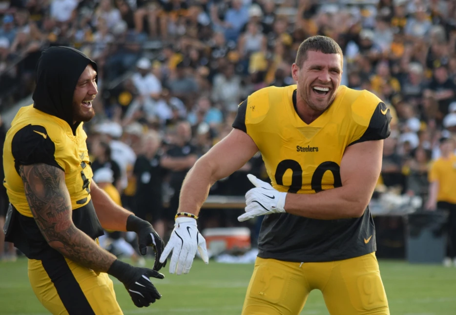 Steelers Camp Takeaways: Steelers Defense Way Ahead of Offense