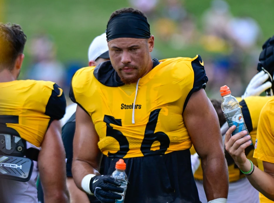 Steelers Star Edge Rusher Suffers Practice Injury