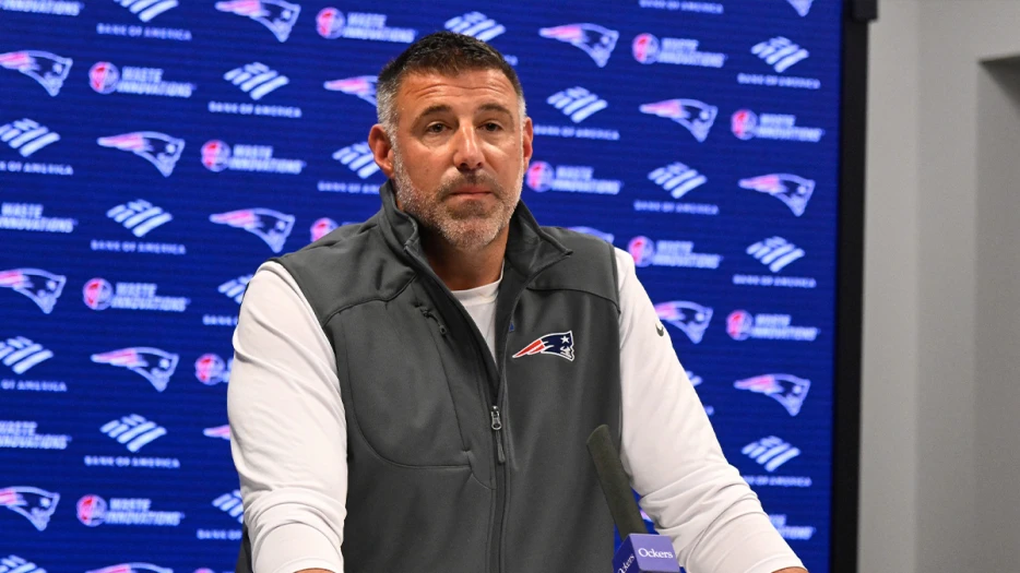What Patriots’ Mike Vrabel said about Micah Parsons or Terry McLaurin trade