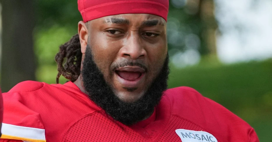 Daily Slop - 4 Aug 25: Newly signed veteran OT Lucas Niang leans on former teammates in Commanders training camp