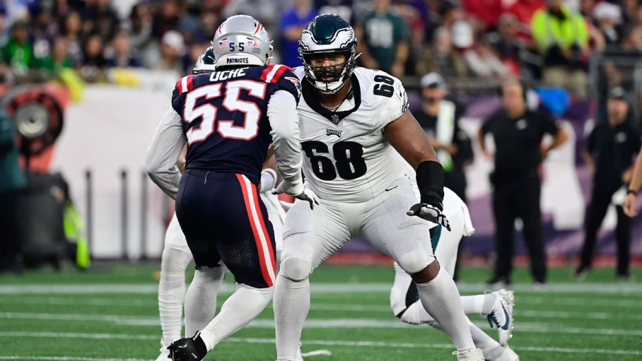 Eagles DC Vic Fangio highlights former Patriots pass rusher as training camp standout