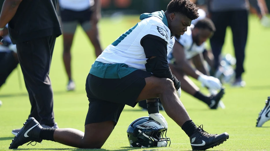 Eagles DE Jordan Davis’ physical change catches Jalen Carter’s attention