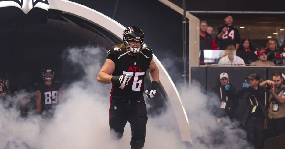 Falcons sign offensive tackle Kaleb McGary to a two-year extension