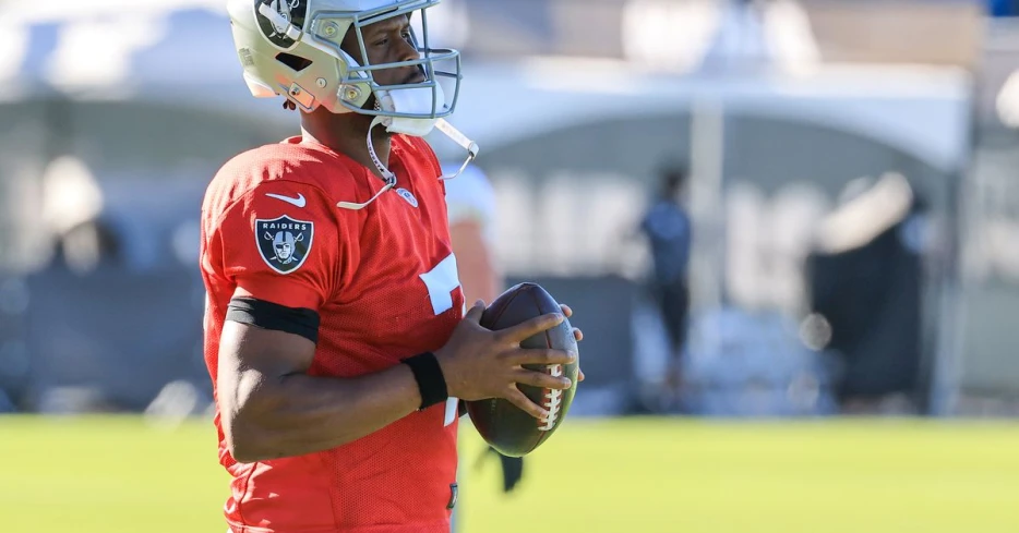 Fans believe best QBs are in AFC West