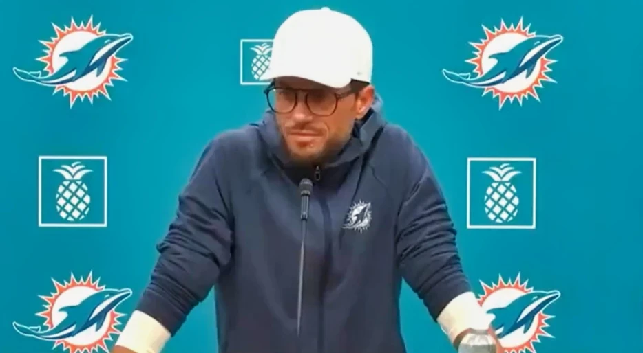 NFL Fans Are Creeped Out Over Dolphins HC Mike McDaniel’s Strange Comment About Death
