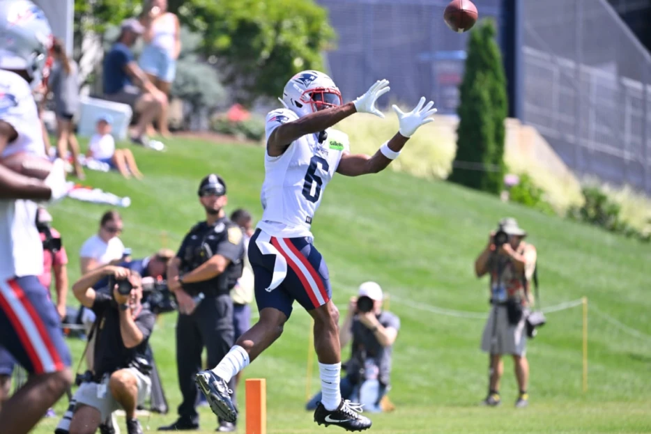 Patriots WR Javon Baker, QB Josh Dobbs form prolific duo in training camp