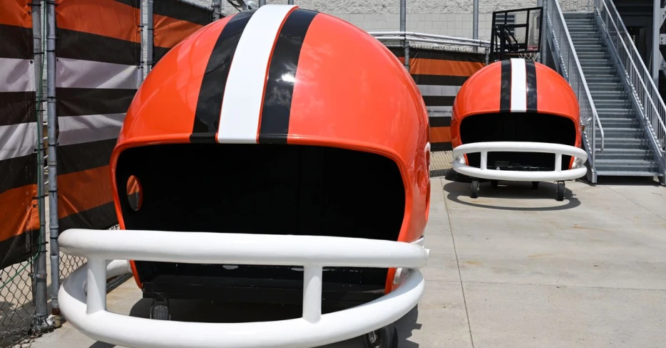 Report: Browns bringing in former college track star, turned tight end