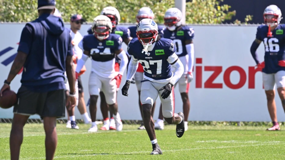 Report: Patriots Cornerback Suffers ‘Potentially Significant’ Injury