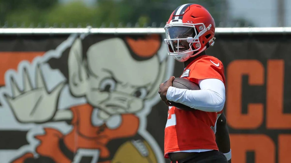 Shedeur Sanders breaks silence on telling Deion Sanders to stay away from Browns camp
