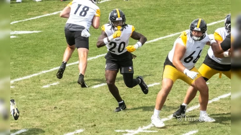 Insider: Kaleb Johnson ‘Easing’ Pittsburgh’s ‘Concern’ Over Replacing Najee Harris