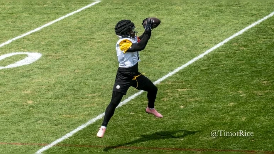 Kenneth Gainwell Not Shy About His Receiving Ability: ‘Been Doing It Since I Was Seven’