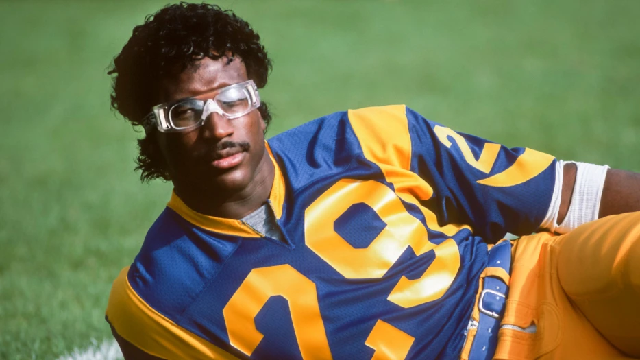 The 25 Coolest ‘Football Guys’ Of The 1980s