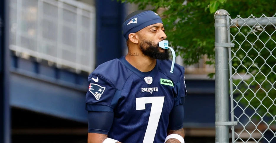 4 performances of note from the Patriots’ 11th training camp practice