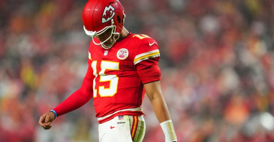 Arrowheadlines: Patrick Mahomes knows play wasn’t up to his standards in 2024