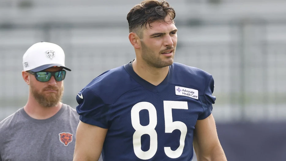 Bears’ Caleb Williams weapon avoids major injury after practice scare