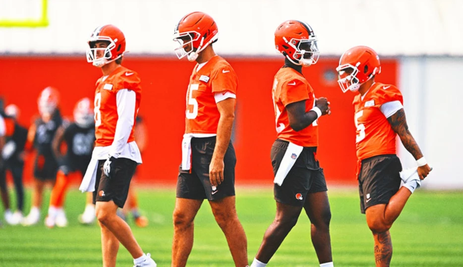Cleveland Browns 'More Likely' to Have 4 QBs on Active Roster?