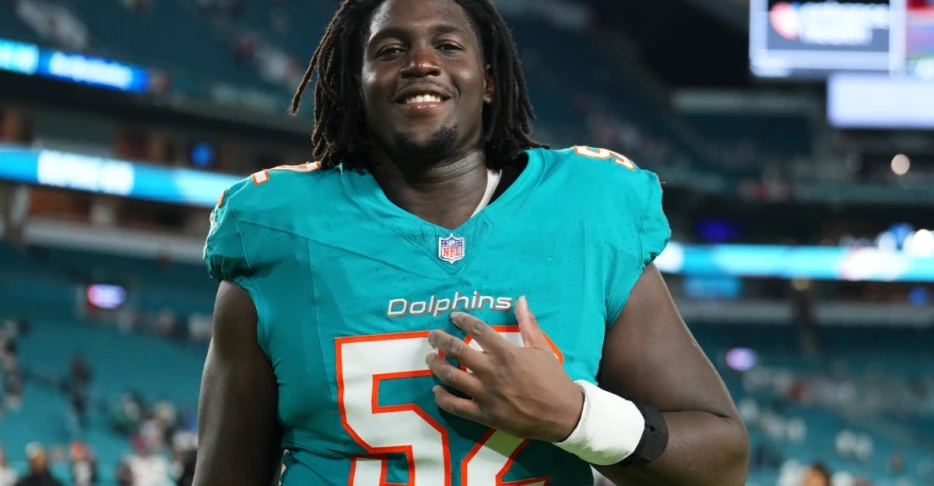 Patrick Paul talks trash talking, goal for Dolphins practices with Bears