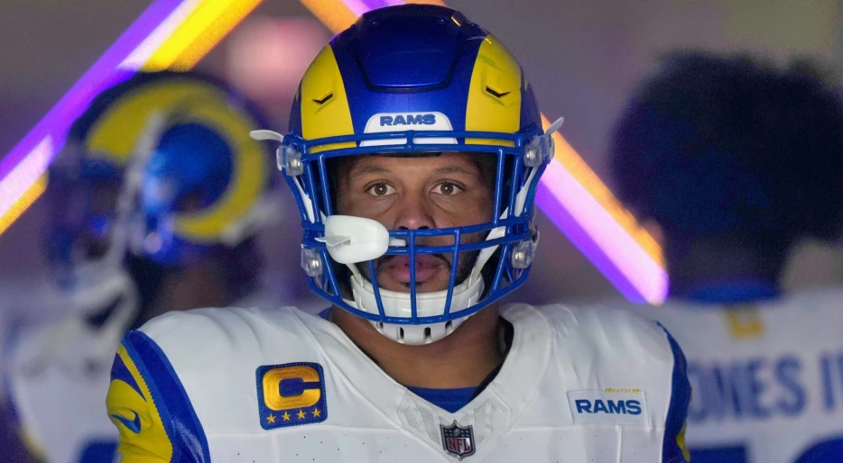 PHOTO: Aaron Donald Teases NFL Comeback With Cryptic Social Media Hint – Shocking Team Revealed