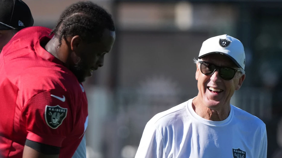 Raiders’ Geno Smith, Pete Carroll share their thoughts on Seahawks preseason matchup
