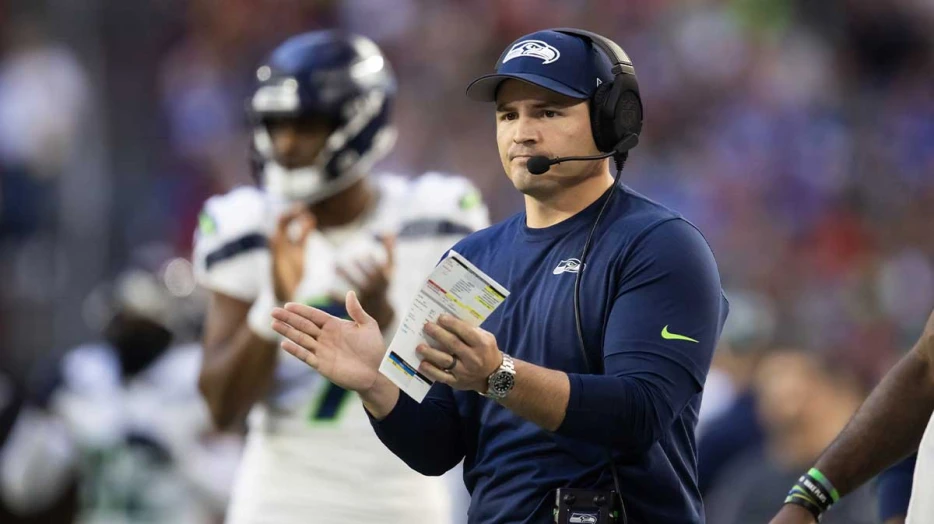 Seahawks’ Mike Macdonald hints at plan for Sam Darnold &amp; Co. ahead of Raiders game