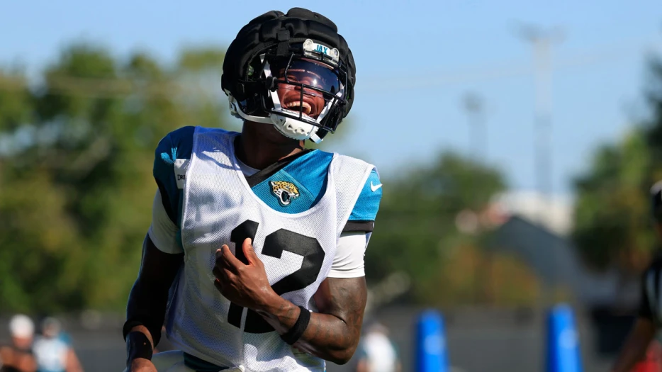 Jaguars’ Travis Hunter shrugs at NFL two-way adjustment, ‘not hard at all’