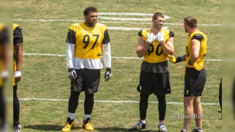 Keeanu Benton: Cam Heyward’s Contract Dispute Not A ‘Distraction’