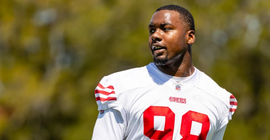 Mykel Williams’ injury isn’t believed to be serious; rookie RB needs surgery