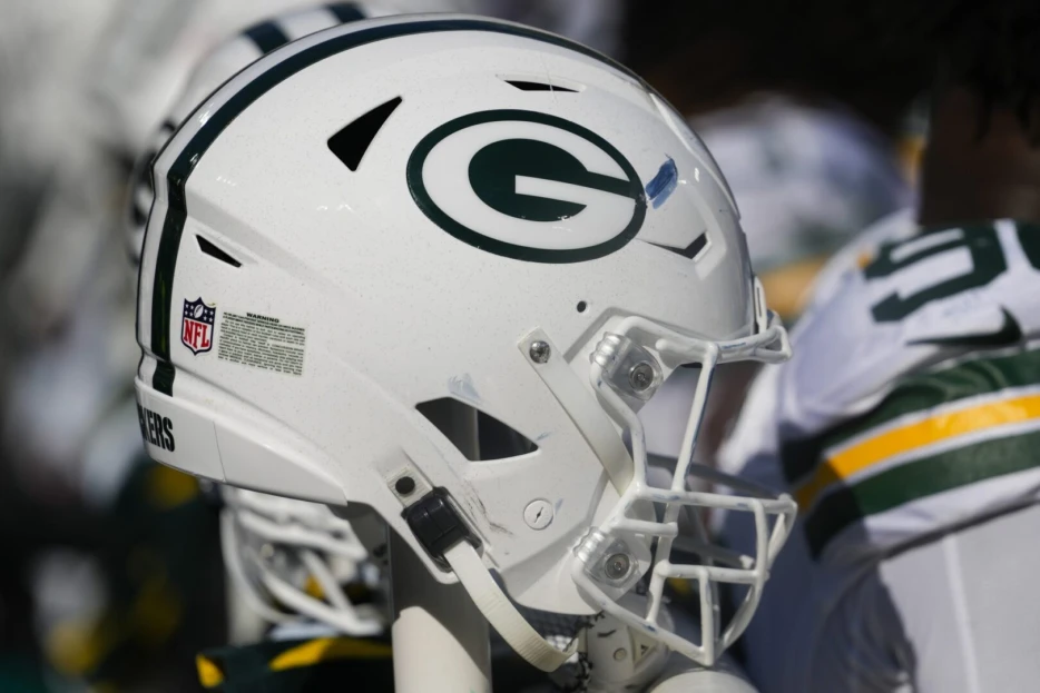NFC Notes: Jordan Love, Josh Metellus, Braxton Jones, Bears, Packers, Vikings