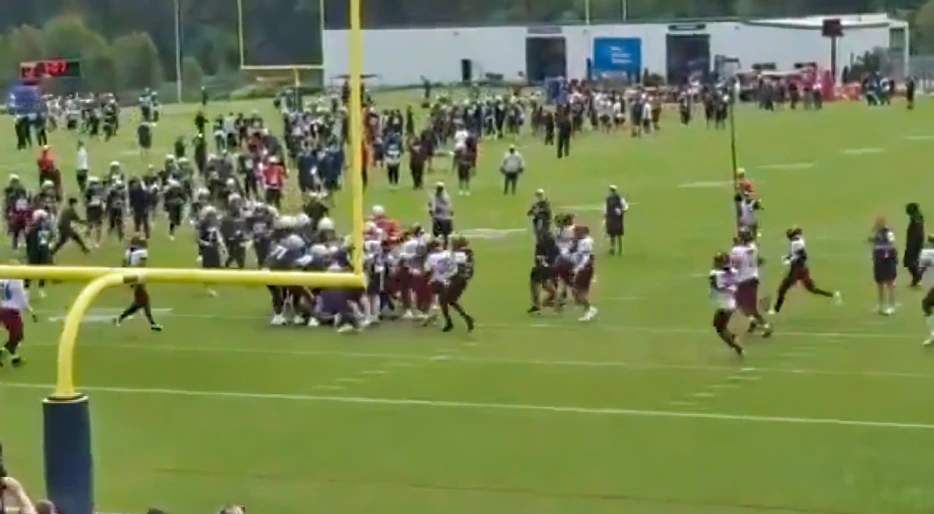 Rare New Footage Surfaces Of Massive Brawl Between Patriots &amp; Commanders That Left New England HC Mike Vrabel With Blood Streaming Down His Face