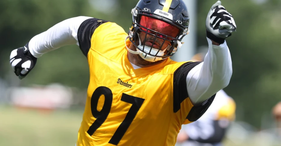 Schefter: Cam Heyward Looking For Restructured Contract, Raise