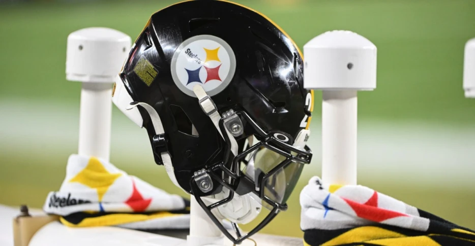 Steelers sign veteran QB after Will Howard injury