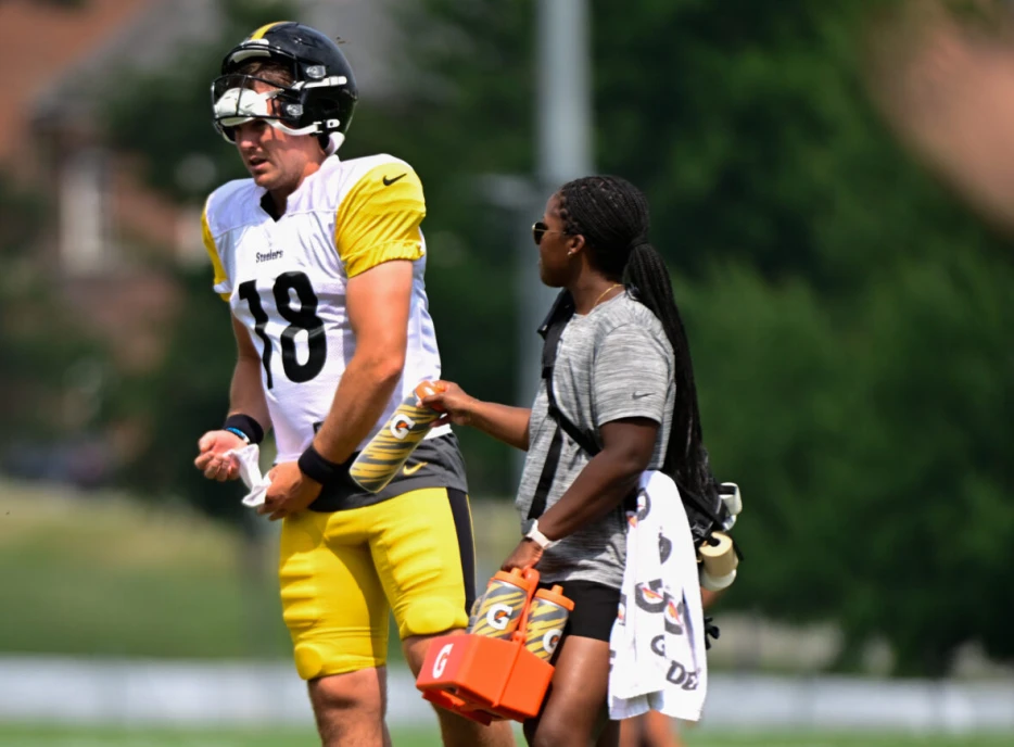 Tomlin: Steelers Rookie Will Howard Could Play in Preseason