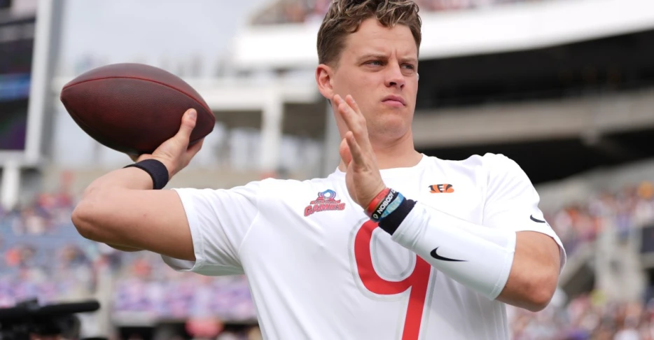 Zac Taylor: Joe Burrow “has gotten better”