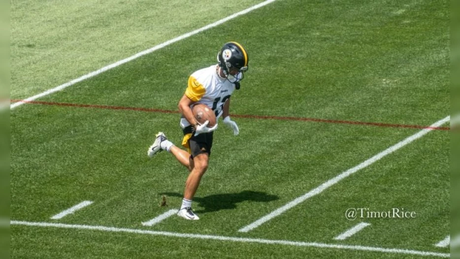 Batch: Scotty Miller ‘Creating These Splash Plays’ To Potentially Force His Way Onto Roster