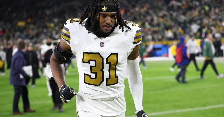Fleur-de-Links, August 8: The odd man out in the Saints’ safety room