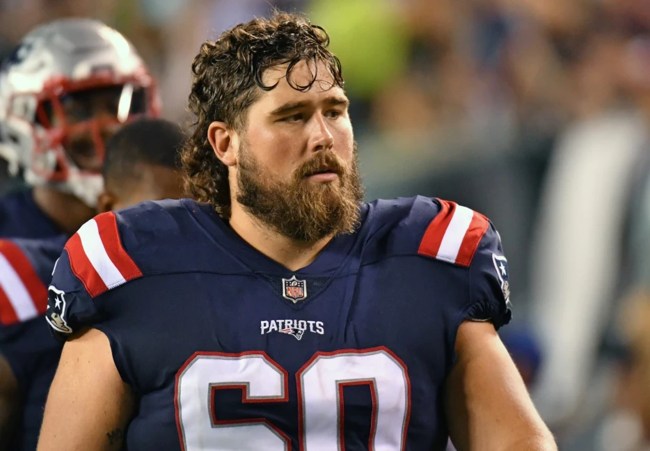 Former Patriots starting center David Andrews makes stance clear on potential NFL comeback