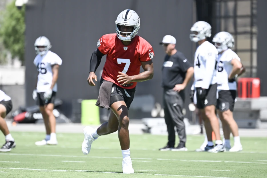 Geno Smith Will Dominate in 2025, and the Numbers Prove It