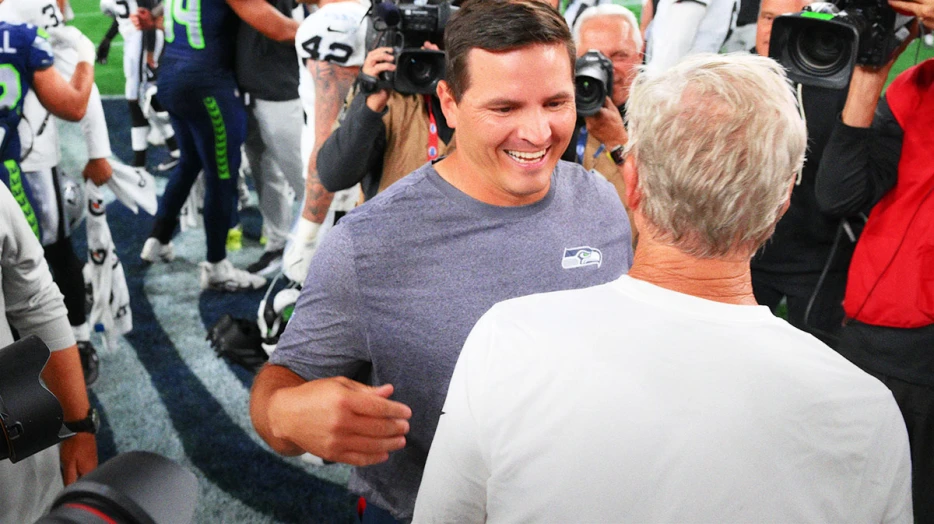 Insider gives Seahawks rookie receiver his flowers