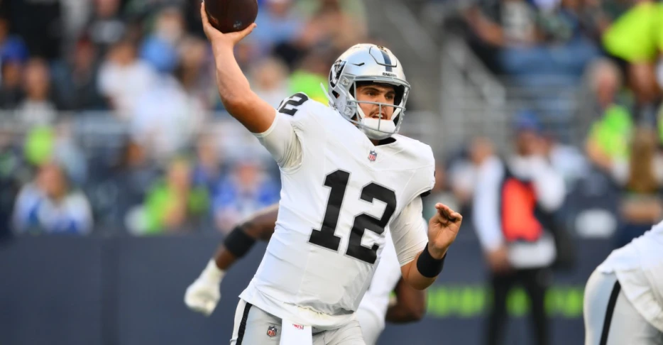 Raiders-Seahawks: Las Vegas looks very much like its in preseason in sloppy tie