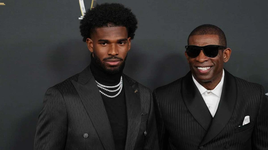 Shedeur Sanders makes Deion-esque entrance before preseason debut
