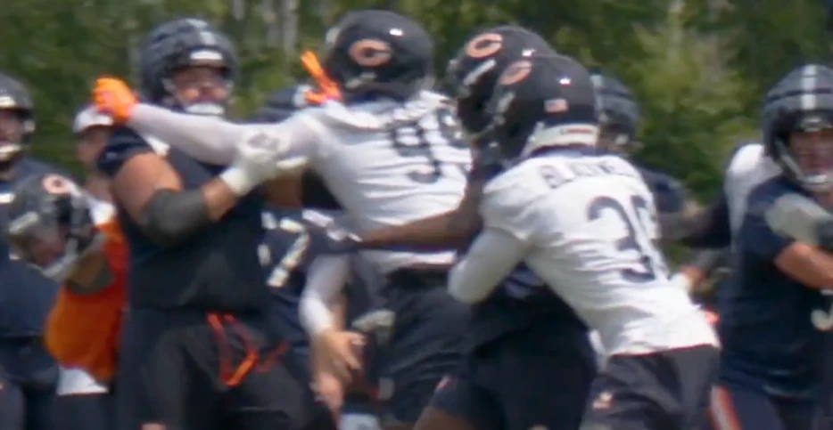 This Caleb Williams peekaboo pass is a must-see