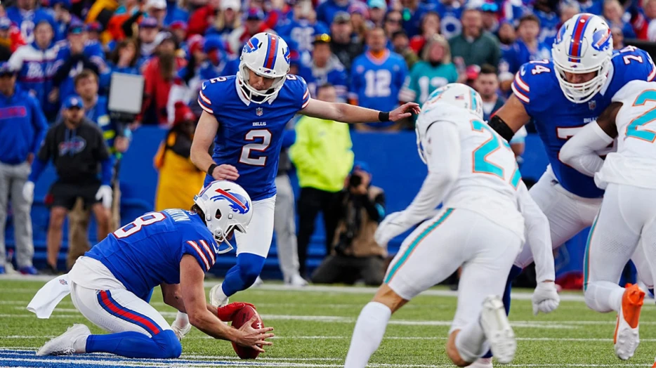 Tyler Bass’ injury concerns prompts signing of new kicker