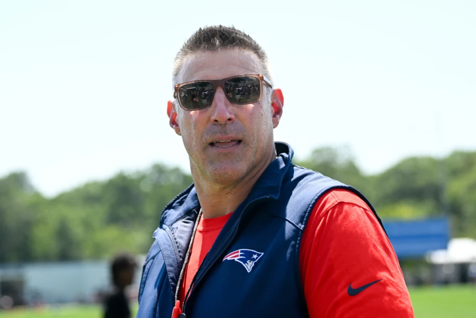 Will Patriots play starters in preseason opener? Mike Vrabel answers