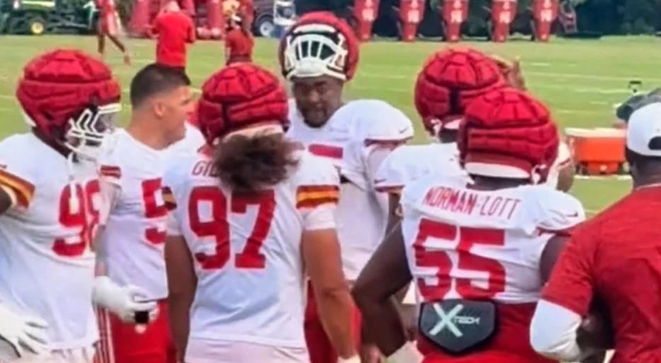 Cameras Caught Chiefs Superstar Chris Jones Cussing Out Teammate George Karlaftis During Tense Exchange At Practice